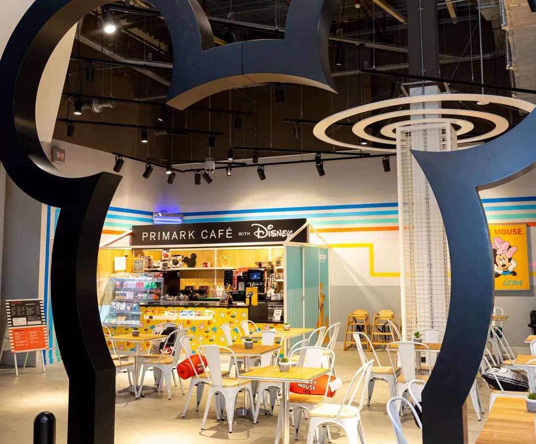 Themed pop-up café
